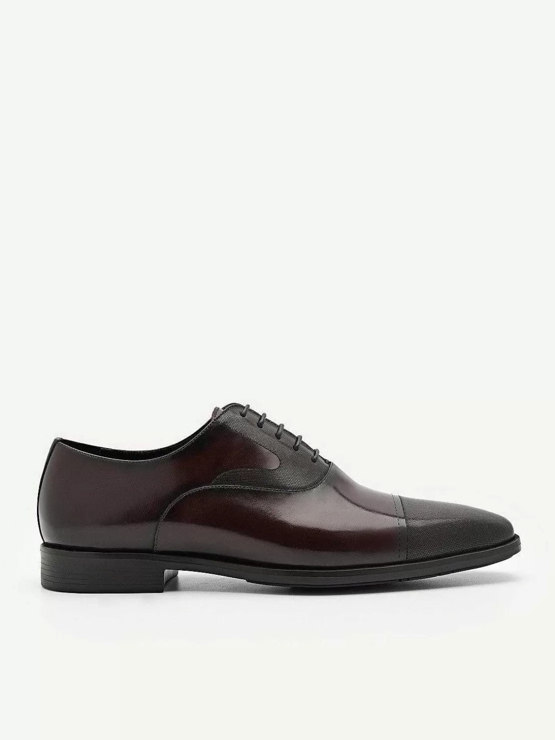 Altitude Lightweight Leather Oxford Shoes<PEDRO New